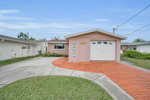 Front Exterior4