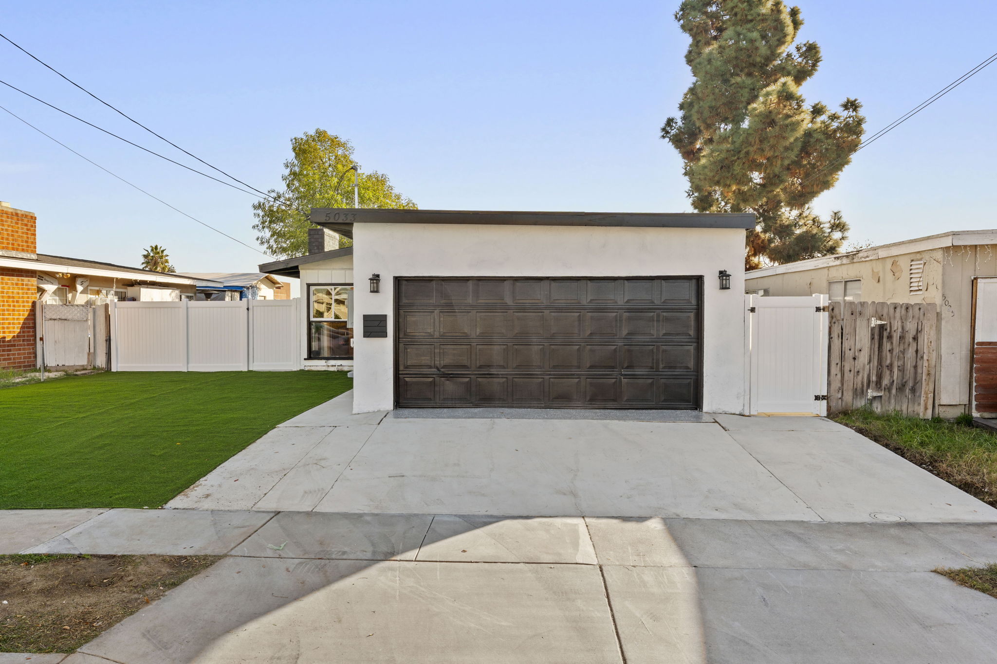 5033 La Paz Dr, San Diego, CA 92113