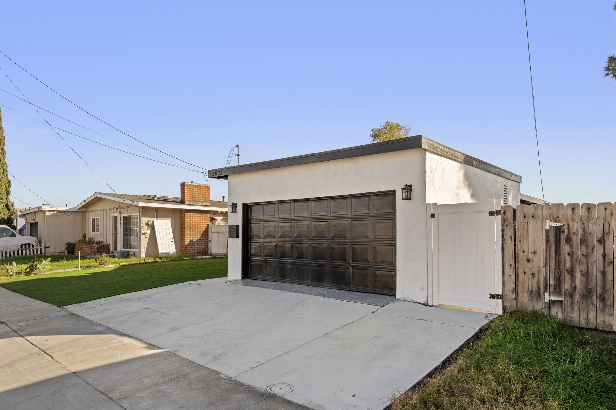 5033 La Paz Dr, San Diego, CA 92113