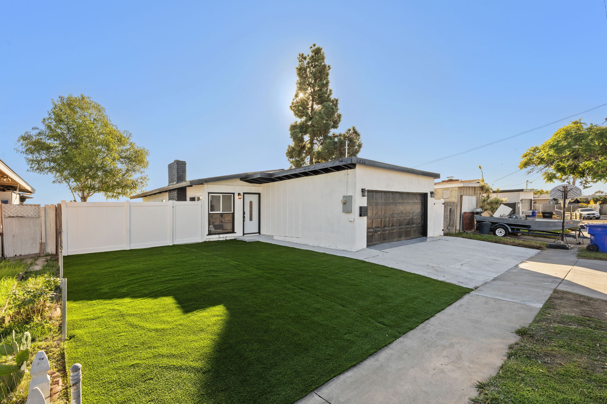 5033 La Paz Dr, San Diego, CA 92113