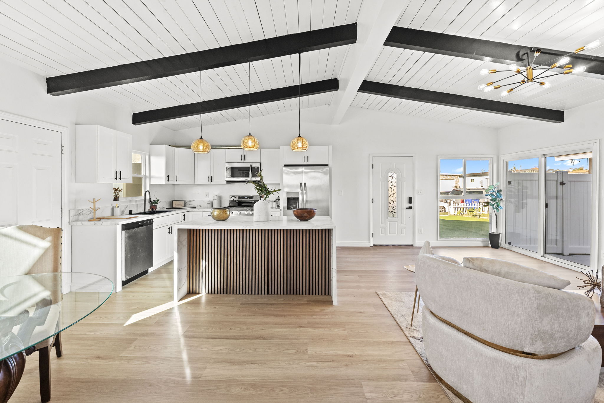 5033 La Paz Dr, San Diego, CA 92113