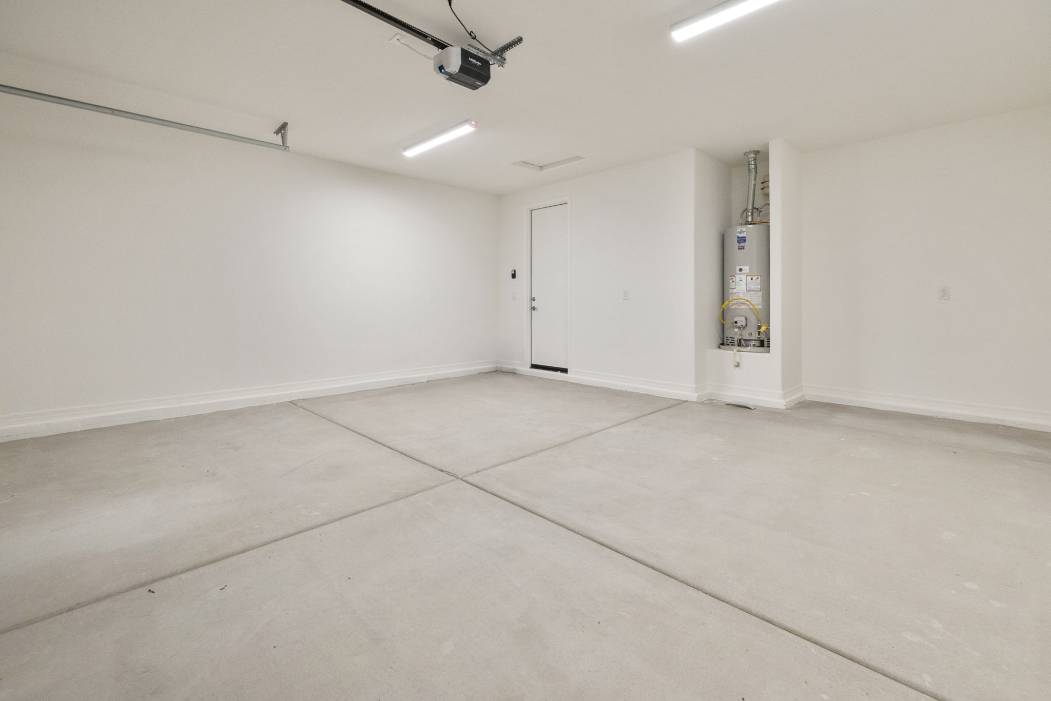  Photo 36