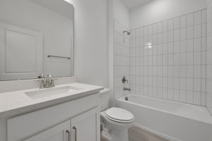  Photo 31