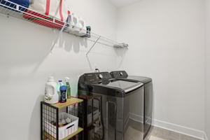 Salient Dr-S1408-035.jpg