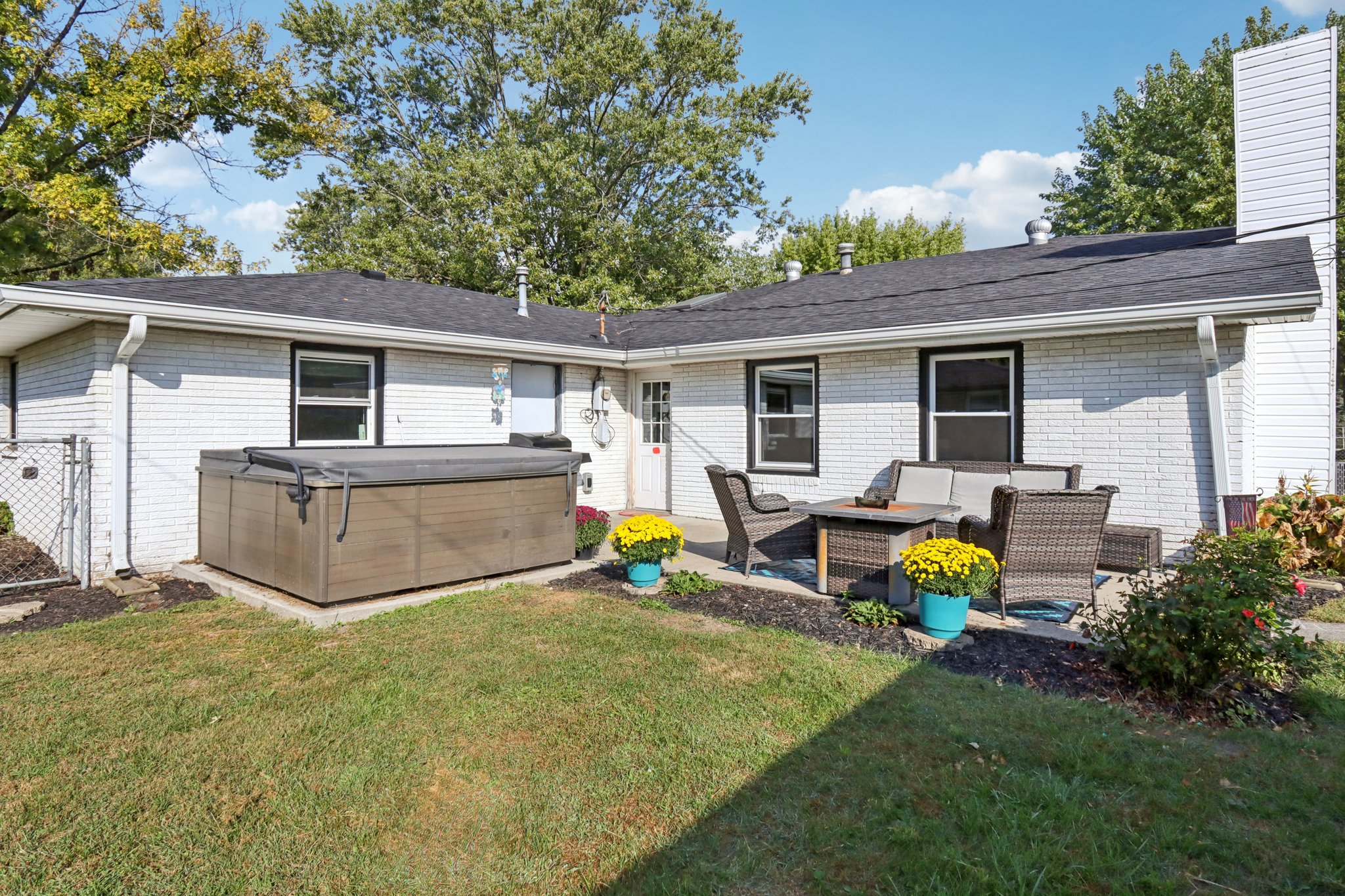 Pearl St-S0510-037.jpg