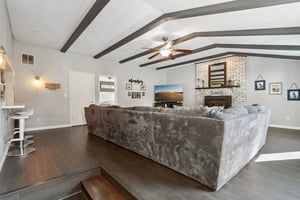 Pearl St-S0510-007.jpg