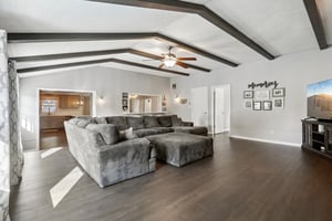 Pearl St-S0510-008.jpg