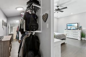 Pearl St-S0510-031.jpg