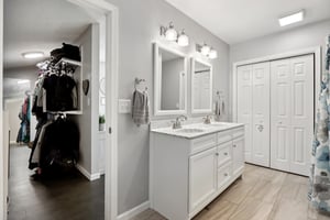 Pearl St-S0510-032.jpg