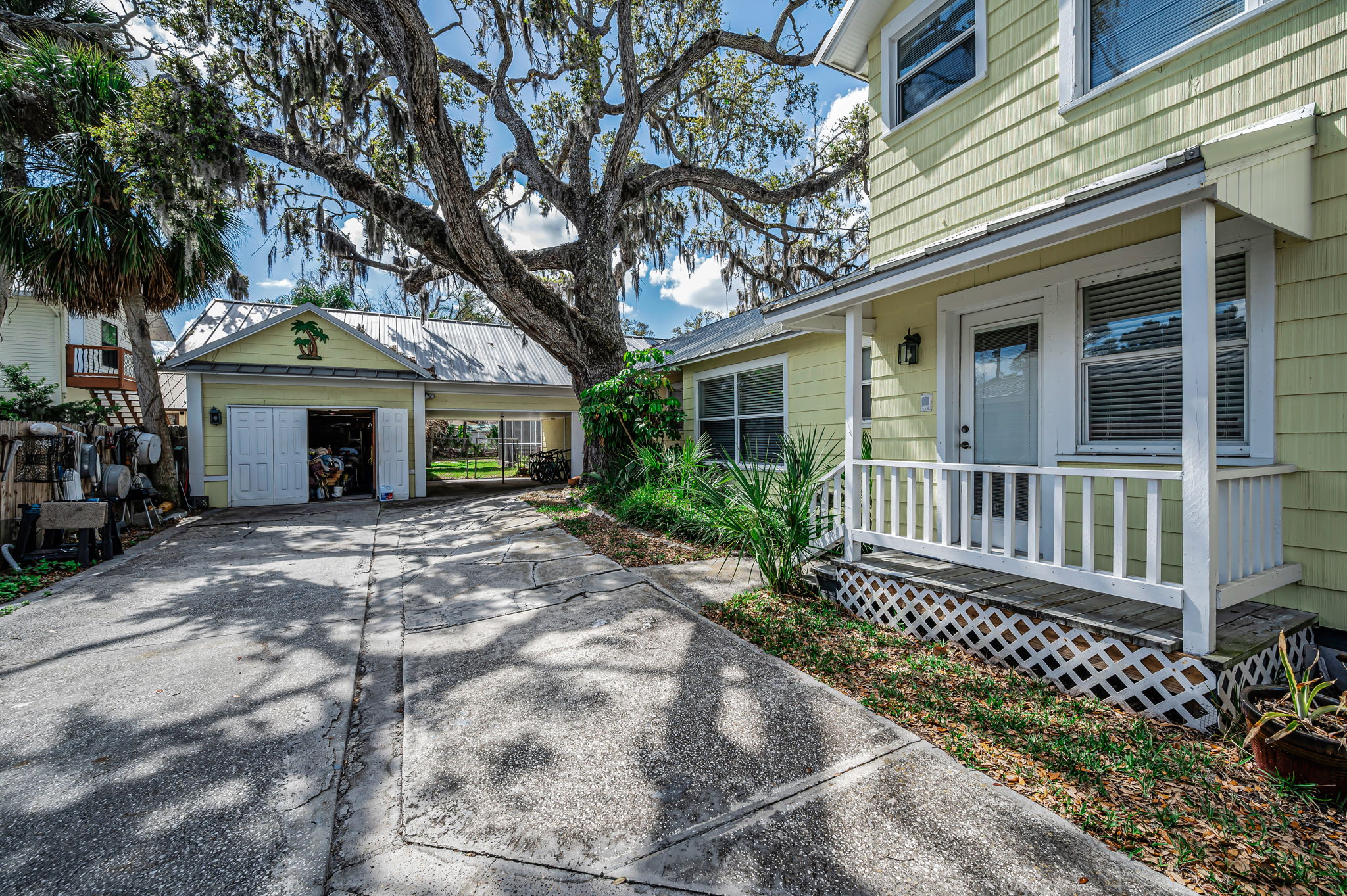 Driveway2 and Shed Guest Quarters