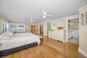 Upper Level Primary Bedroom1e