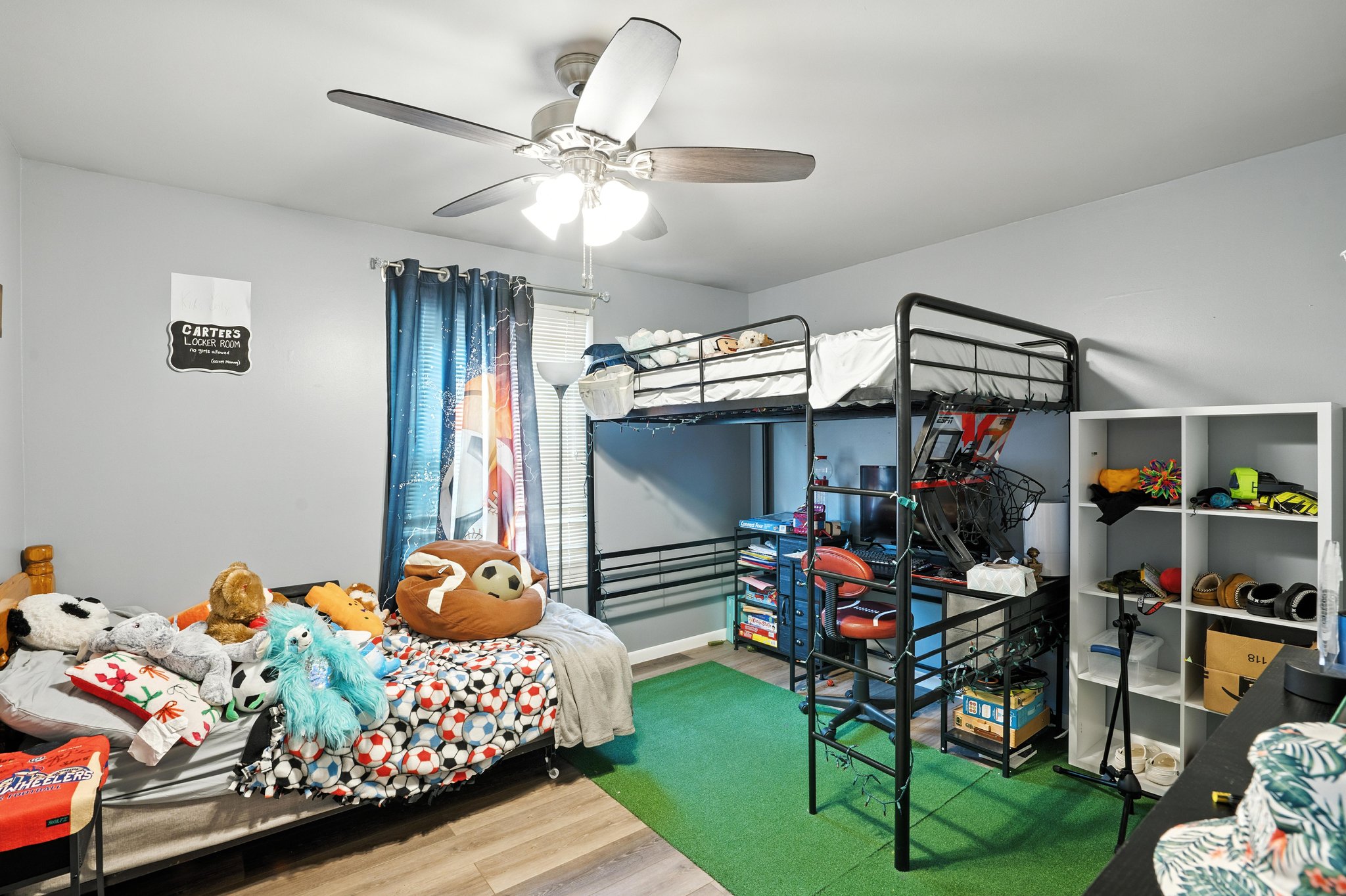  Photo 12