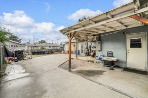  Photo 30