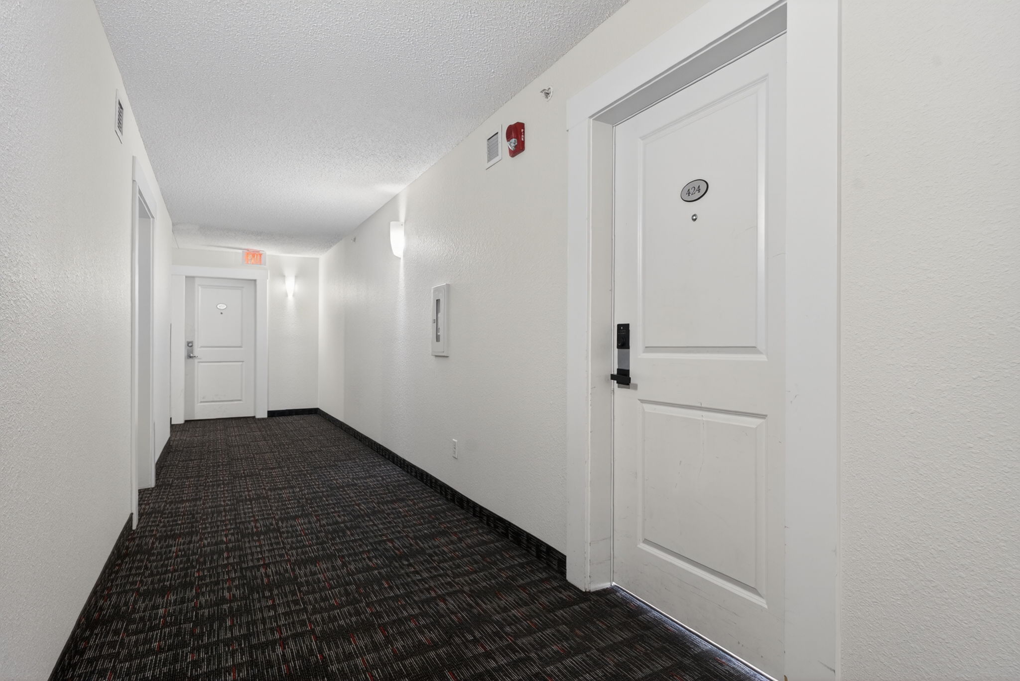  Photo 36
