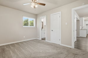  Photo 31