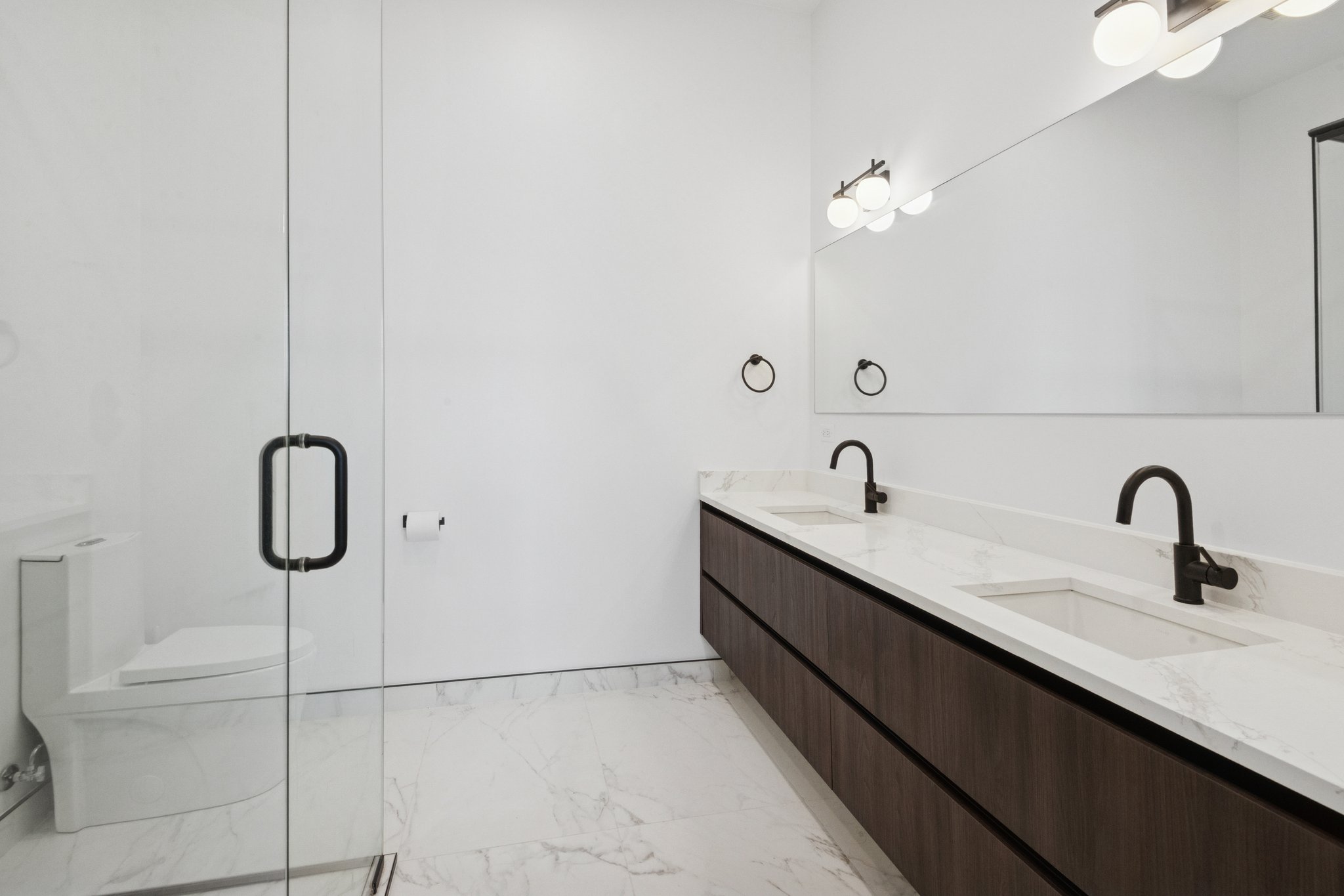 504 N Leavitt St_016.jpg