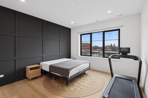 504 N Leavitt St_014.jpg