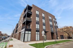 504 N Leavitt St_025.jpg