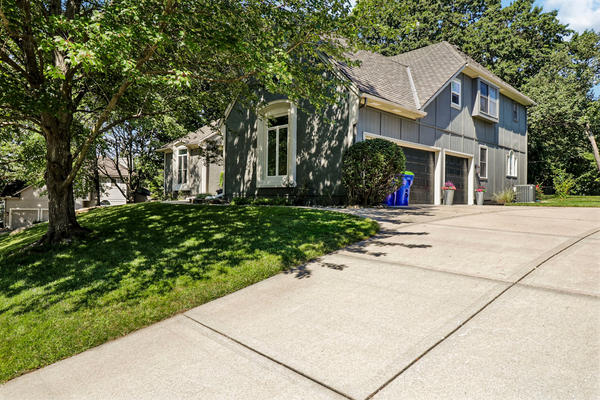 NE Rushbrook Dr-S2708-003.jpg