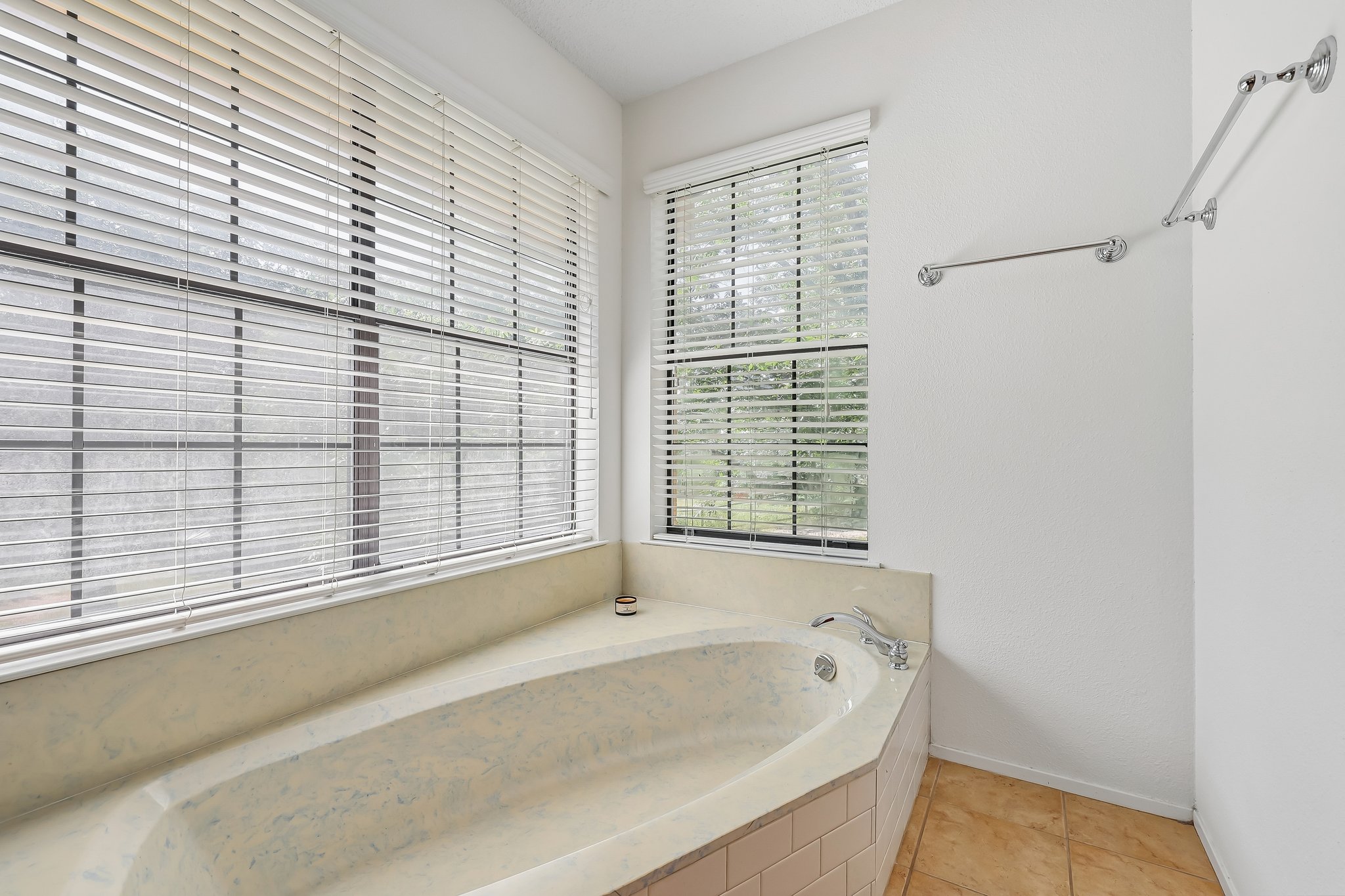 504 Perkins St-S1007-034.jpg