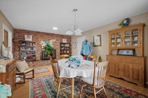 504 S 11th Pl, Rogers, AR 72756, USA Photo 4