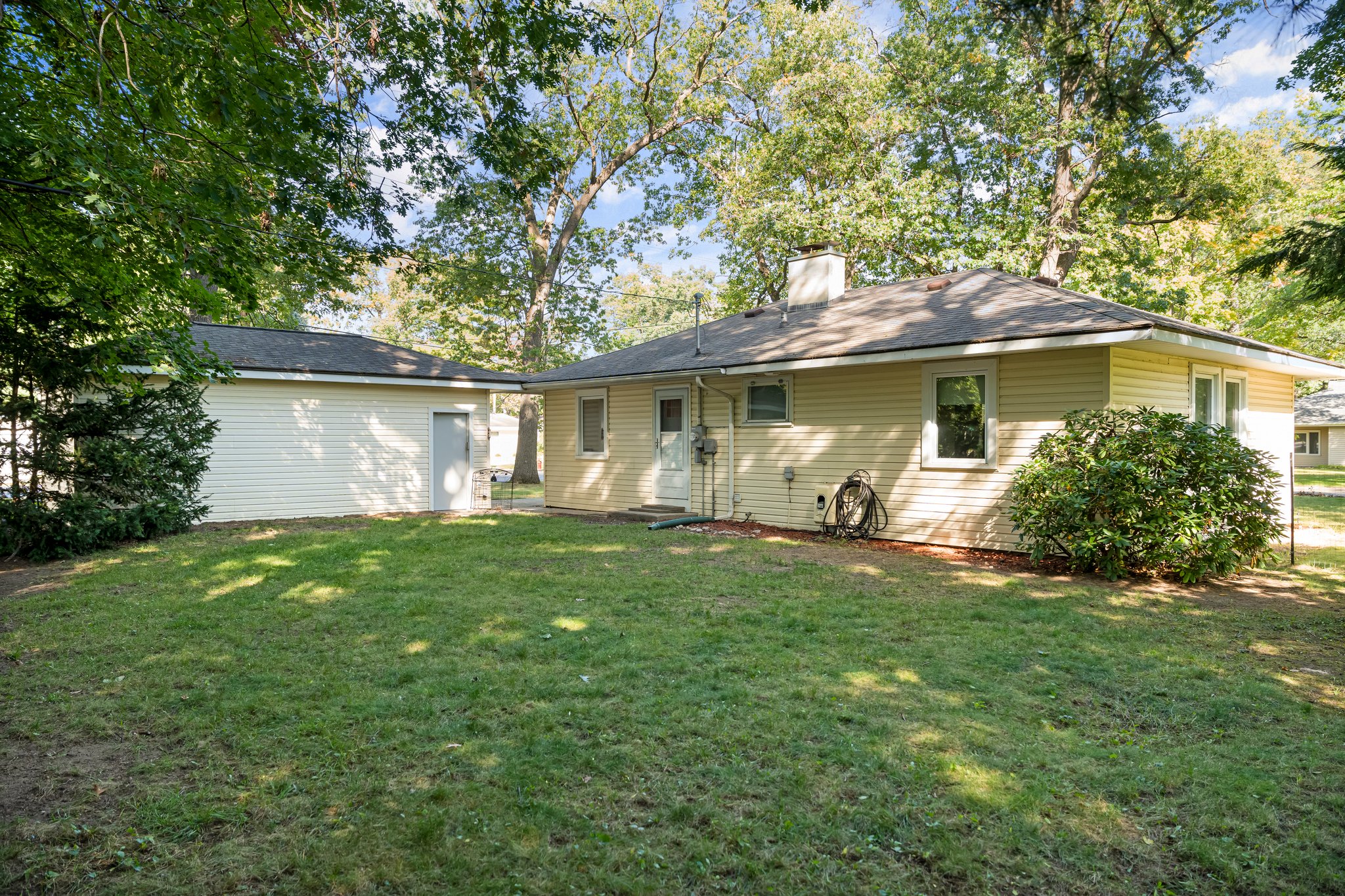 504 Terrace Dr, Traverse City, MI 49686, USA Photo 10