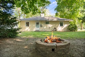 504 Terrace Dr, Traverse City, MI 49686, USA Photo 8