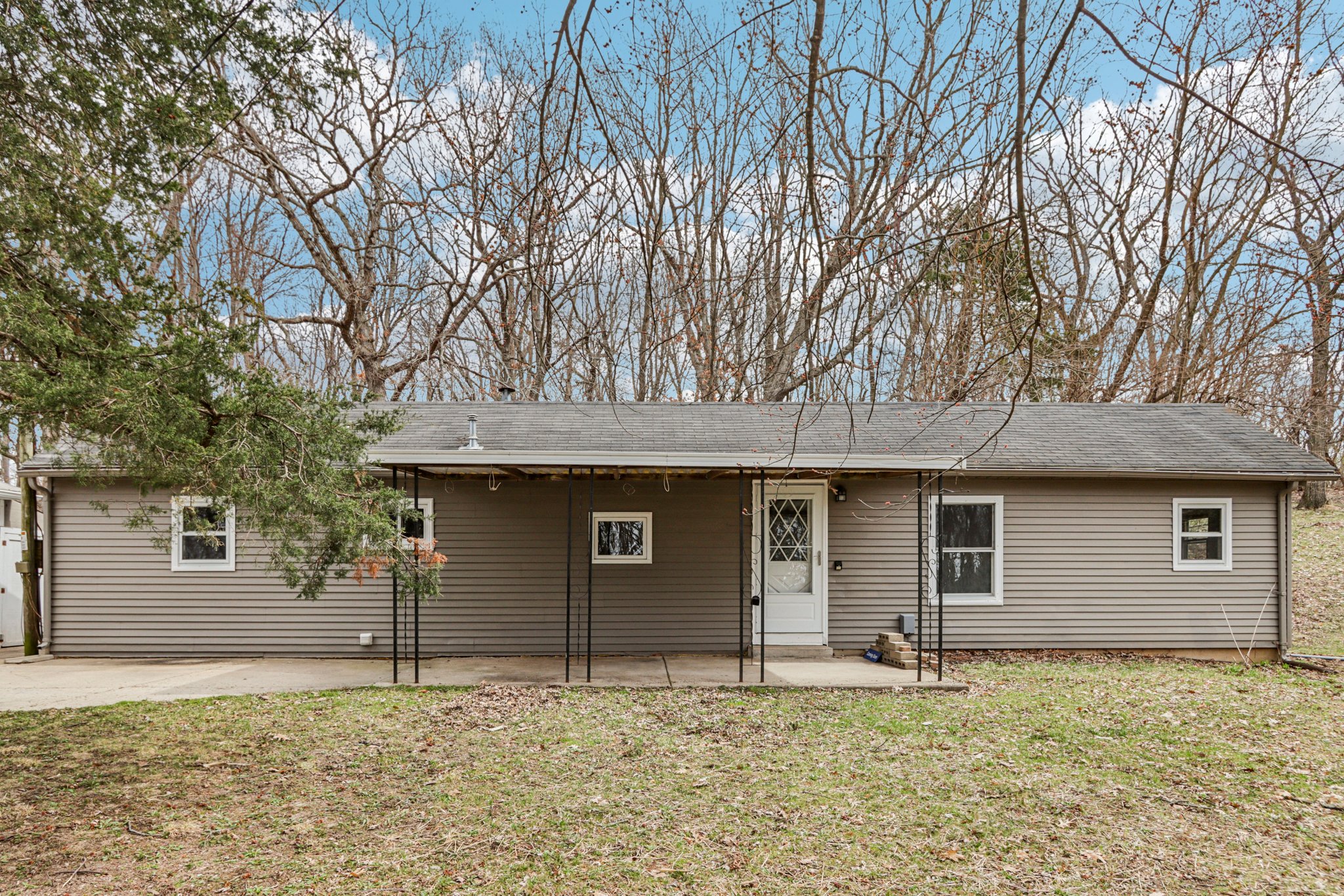 Crestview Rd-S0204-004.jpg