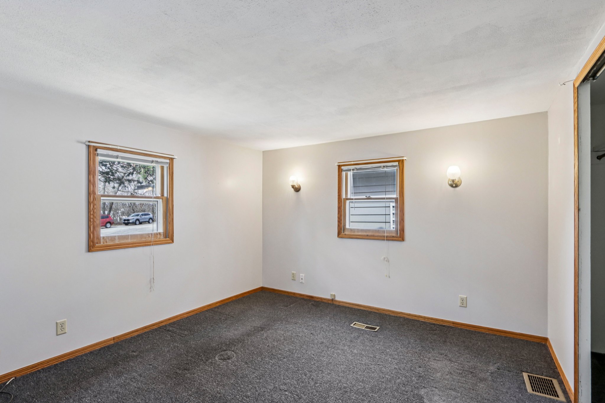 Crestview Rd-S0204-030.jpg