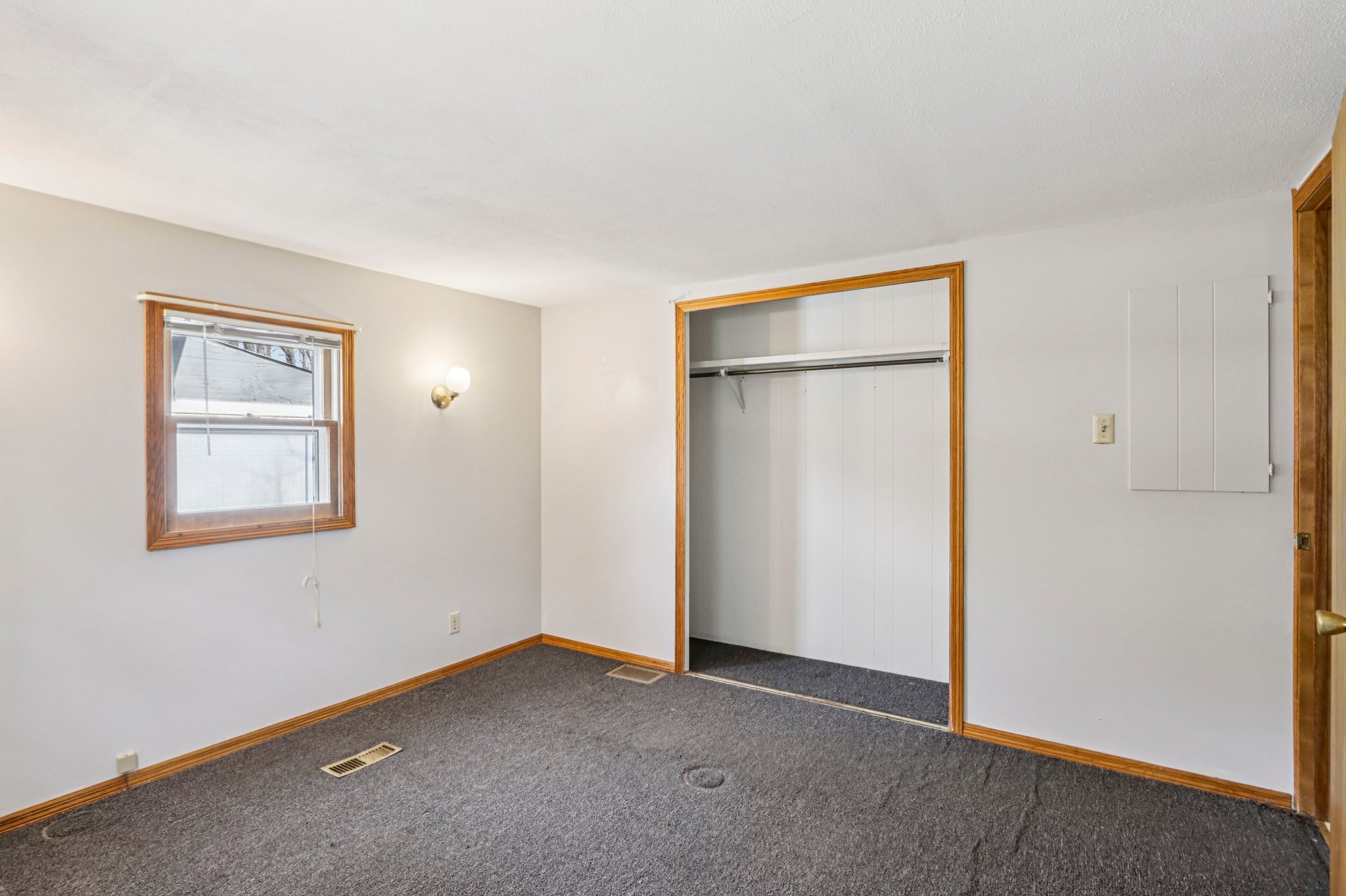 Crestview Rd-S0204-031.jpg