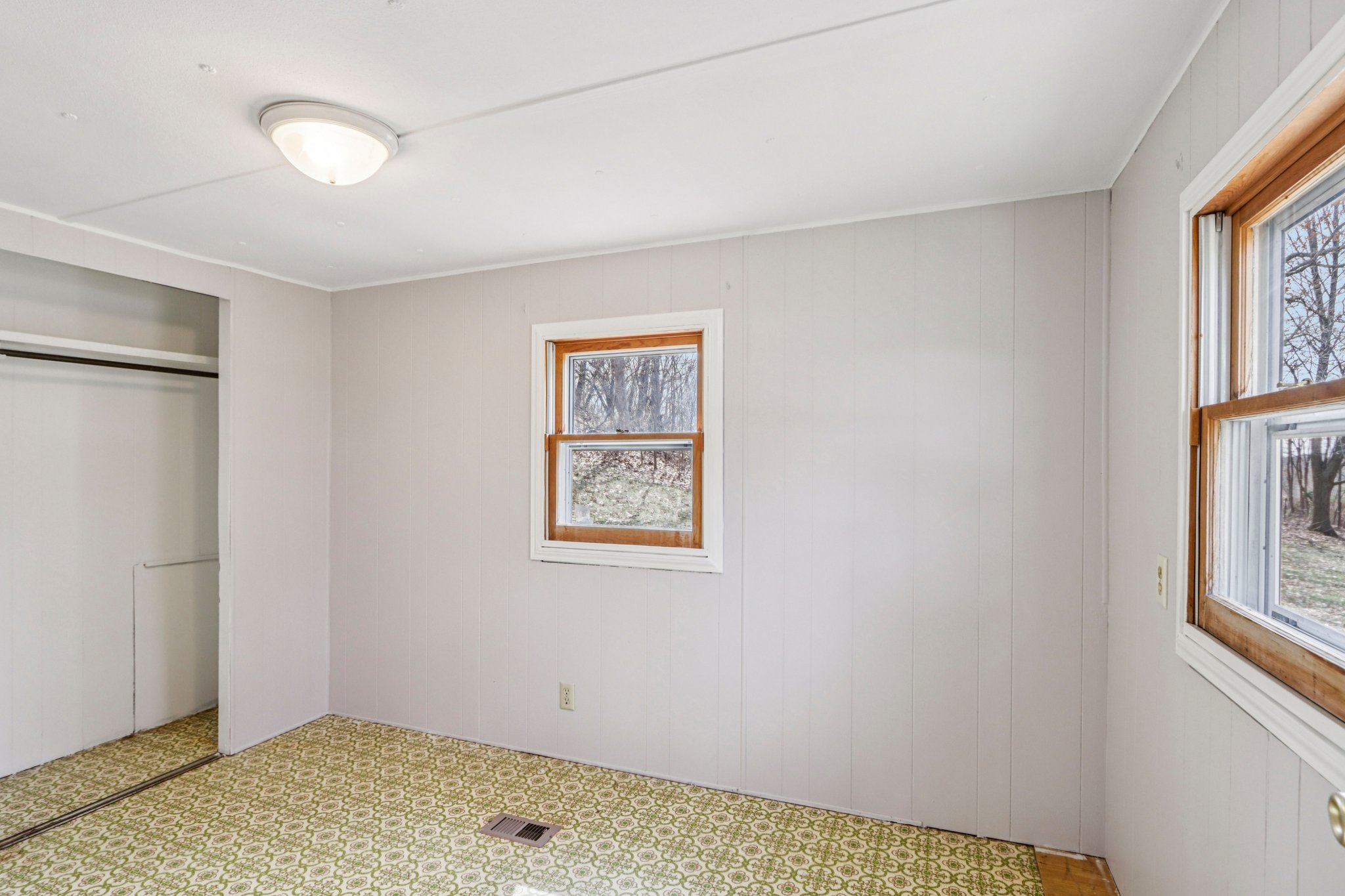 Crestview Rd-S0204-035.jpg