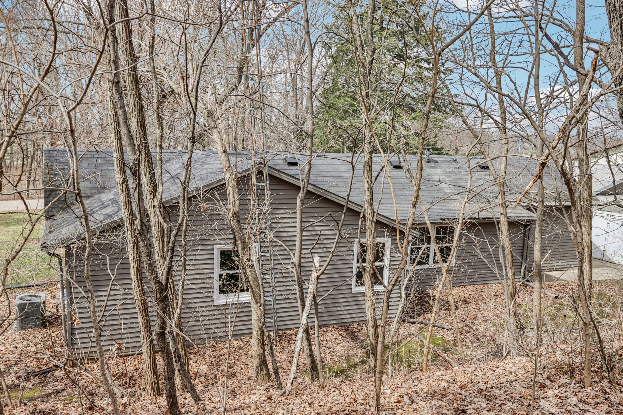 Crestview Rd-S0204-051.jpg