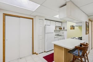 Crestview Rd-S0204-012.jpg