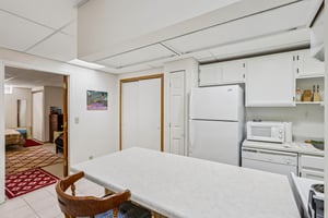 Crestview Rd-S0204-013.jpg