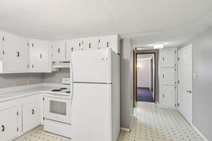 Crestview Rd-S0204-019.jpg