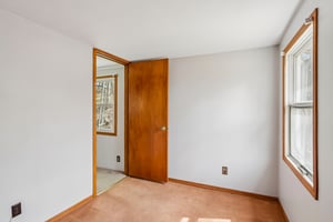 Crestview Rd-S0204-034.jpg