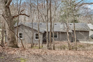 Crestview Rd-S0204-050.jpg