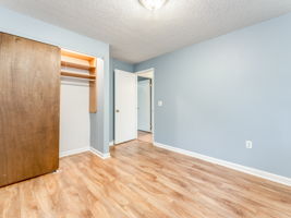  Photo 36