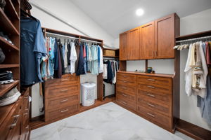 Primary Bedroom Walk-in Closet1a