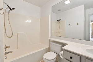  Photo 38