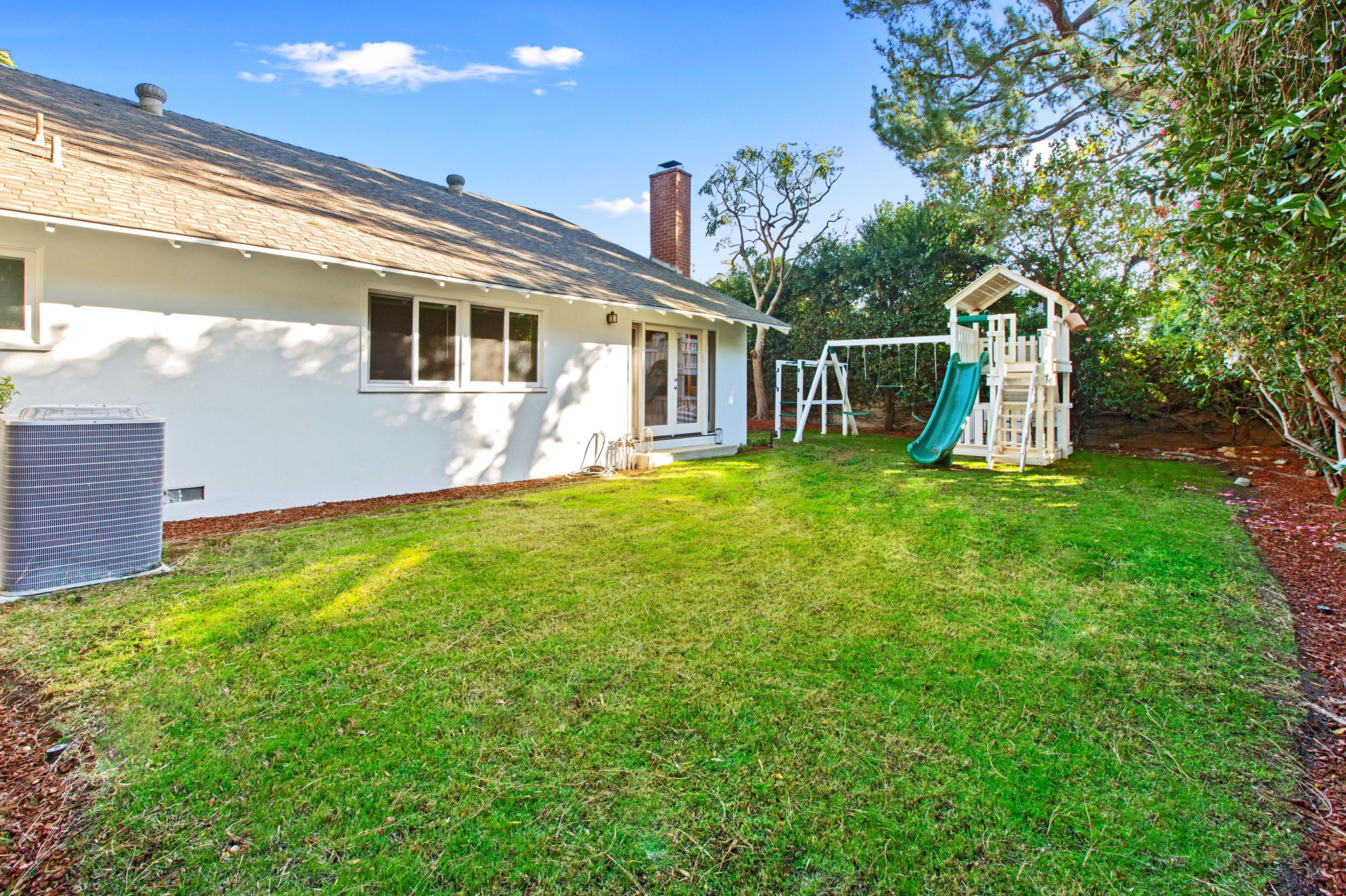  5047 Bellaire Ave, Los Angeles, CA 91607, US Photo 26