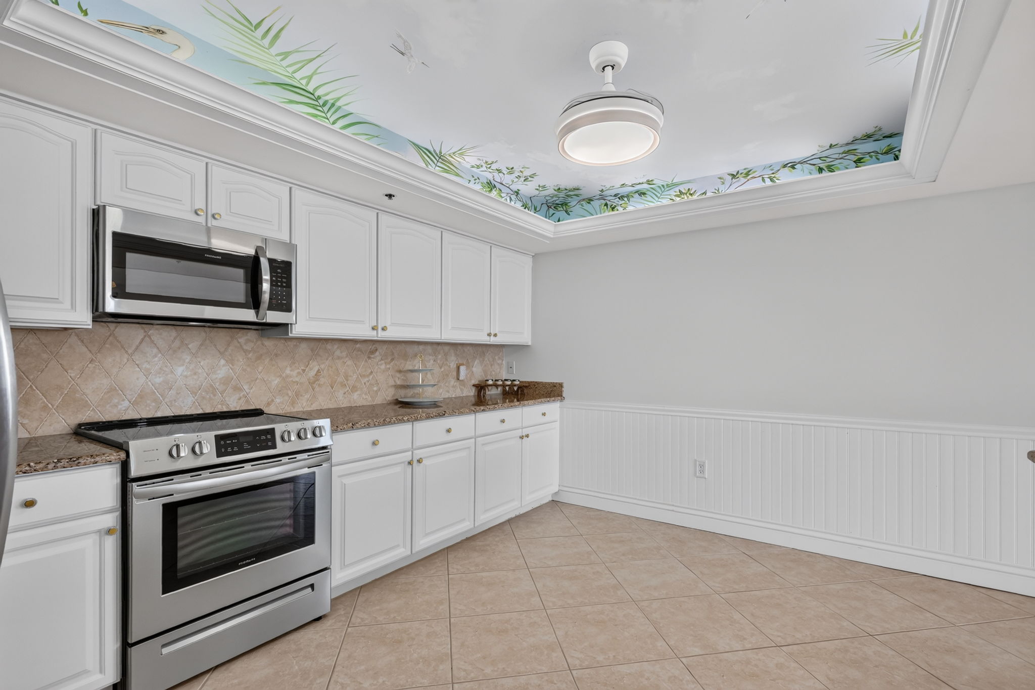  Photo 33