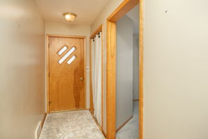 14-Foyer