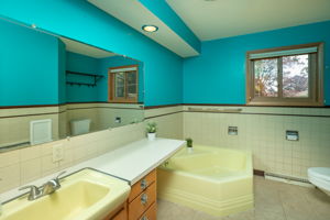 19-Bathroom