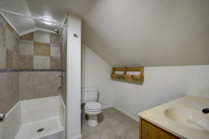  Photo 32