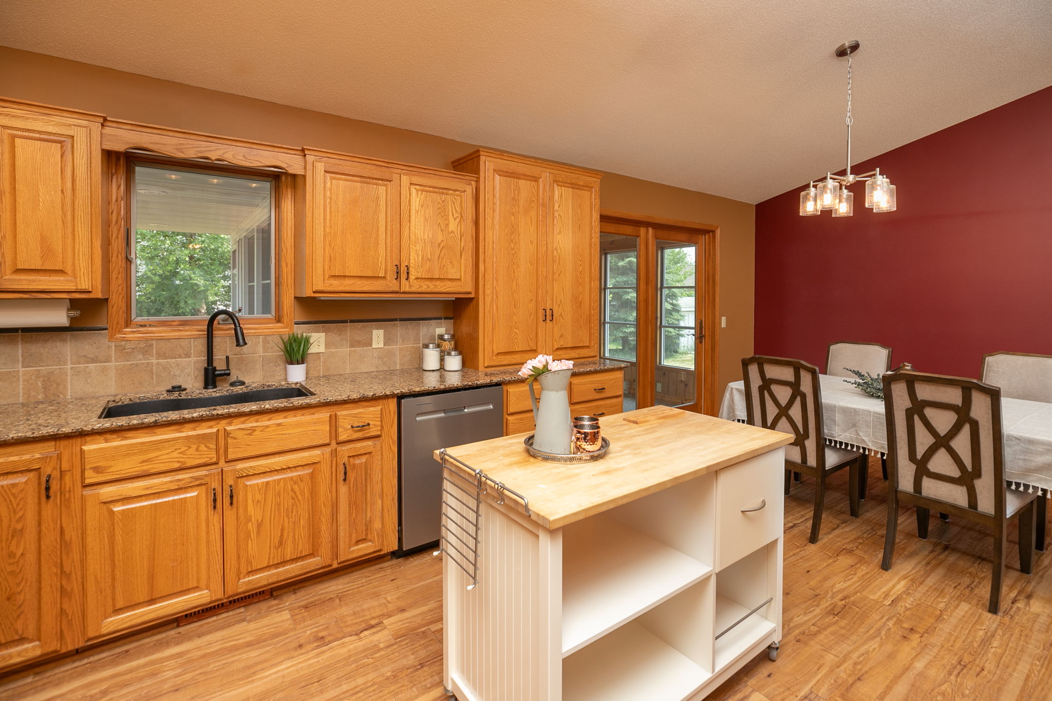 17-Kitchen