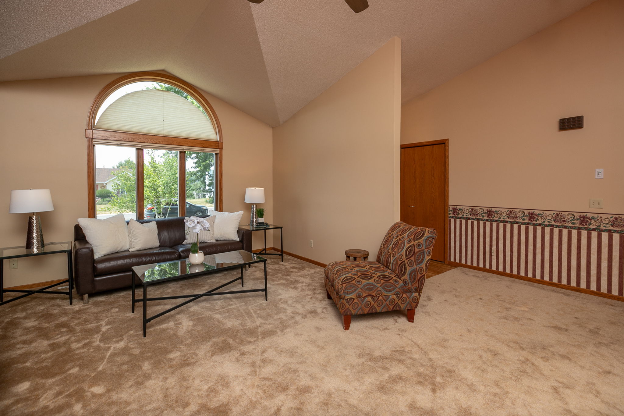 06-Living Room