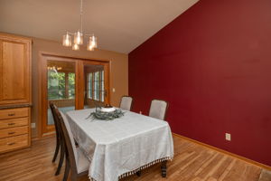 09-Dining Room