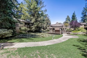 Cypress Point Dr-049