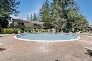 Cypress Point Dr-047